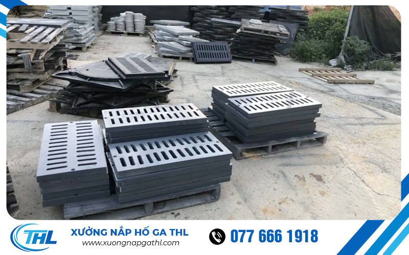 Chuẩn bị nắp hố ga để thi công