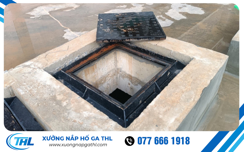 Hoàn thiện nắp hố ga