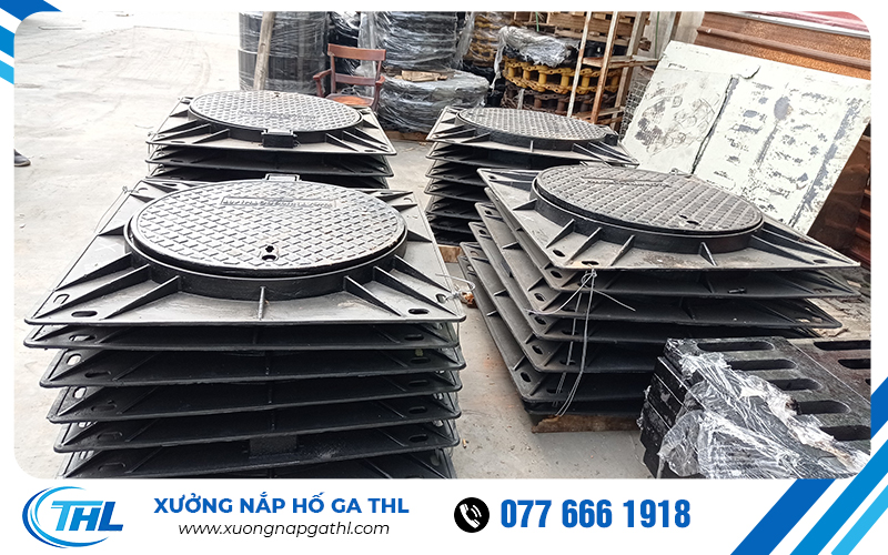 Chuẩn bị nắp hố ga